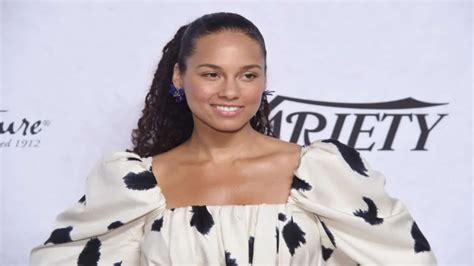 Alicia Keys Bio Age Net Worth Height Weight And Much More Biographyer