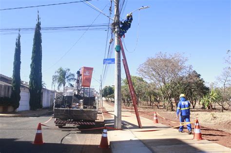 Odelmo Leão Site Oficial Obra em praça no Jardim Botânico começa a