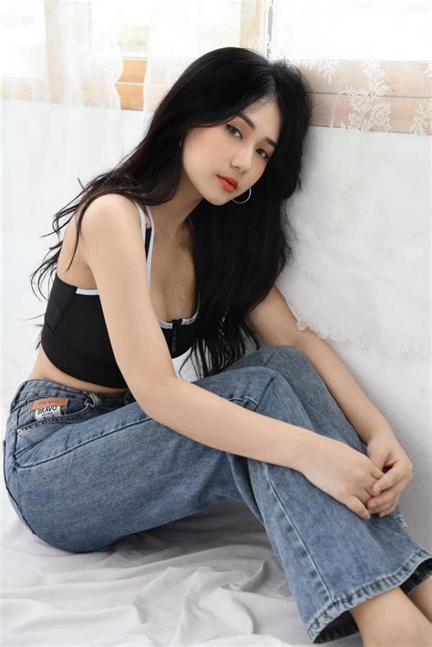 Mất tài khoản triệu view hot TikToker Như Lê hé lộ mặt tối của nghề