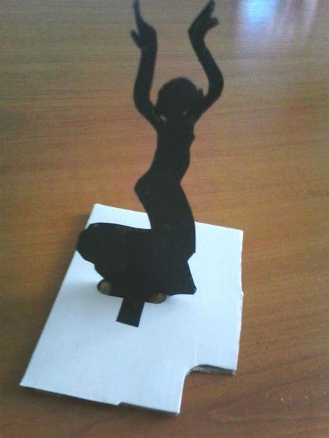 Силует на Фламенко-танцьорка