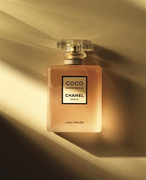 Chanel Perfume Wallpapers - Wallpaper Cave