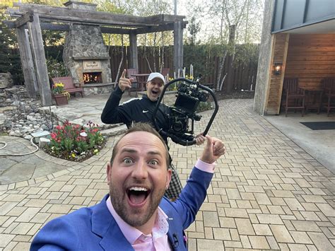 Career report explaining the factors behind how much does a meteorologist make 27