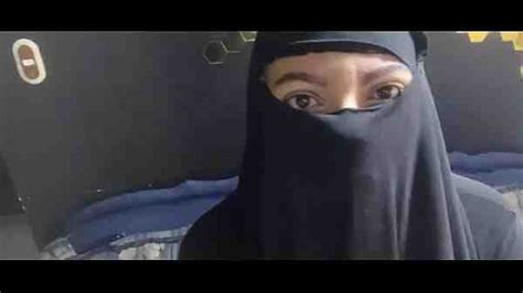 Arab Hot Amateur MILF Showing Big Tits And Creamy Pussy Squirt In Hijab Niqab Dress
