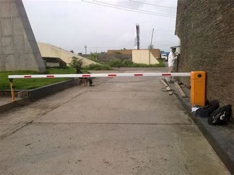 Mild Steel Automatic Road Boom Barrier For Parking At Best Price In