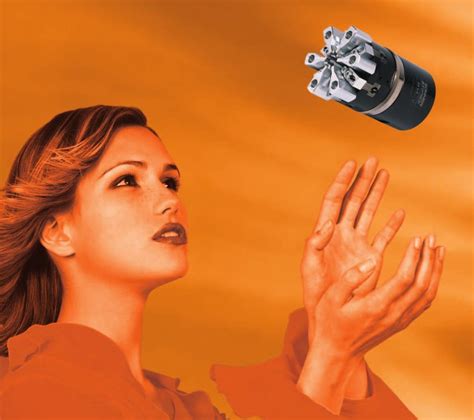 Collet Gripper Pneumatic In Narsi Natha Street Mumbai Madan Sales