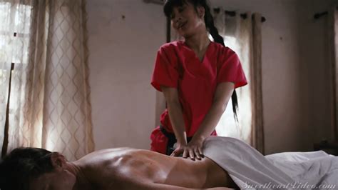 Ariel X Jade Kush Lesbian Massage