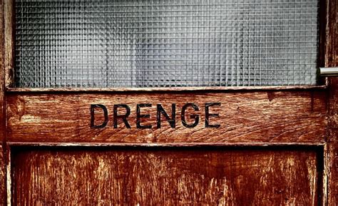 Nu S Tter Sex Samfund Ind Mod Uhyggelig Kontrol