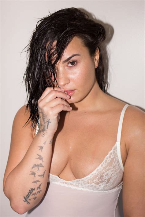 Celeb Demi Lovato Nude Photo The Fappening Leaked Photos