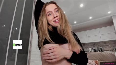 Blonde Barbi Shows Off Her Nice Big Boobies Free Porn Df XHamster