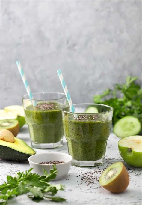 7 Avocado Smoothie Recipes: Go Green With Tasty Treats