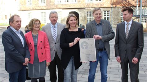 Lions Quest Gymnasium Im Schloss Erneut Zertifiziert Regionalheute De