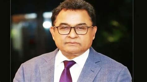 লোটাস কামালের বাসায় যৌথ বাহিনীর অভিযান | জাতীয় | বাংলা এডিশন