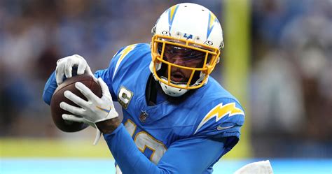 Keenan Allen Teases New Contract as Bears Debate Justin Fields Trade