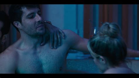Auscaps Rub N Cortada Nude In A Qu Est S Esperando Episode