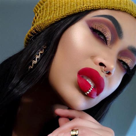 On Instagram Forever Mood Eyes Urbandecaycosmetics Naked Heat Palette