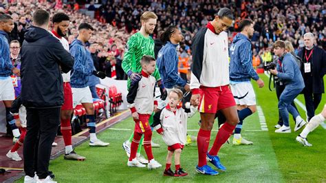 Guitar Playing Liverpool Fan With Wolf Hirschhorn Syndrome Has Dreams