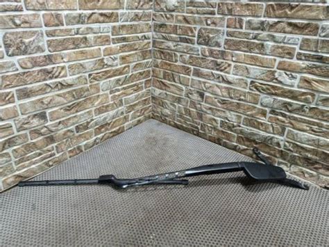 Купить Дворник лобового стекла Mercedes-Benz Gls-Class 2016 A1668201240 ...