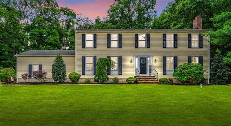 12 David Ct Millstone Nj 08535 Mls 22410179 Redfin