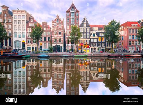 Night City View Of Amsterdam Canal Herengracht Stock Photo Alamy