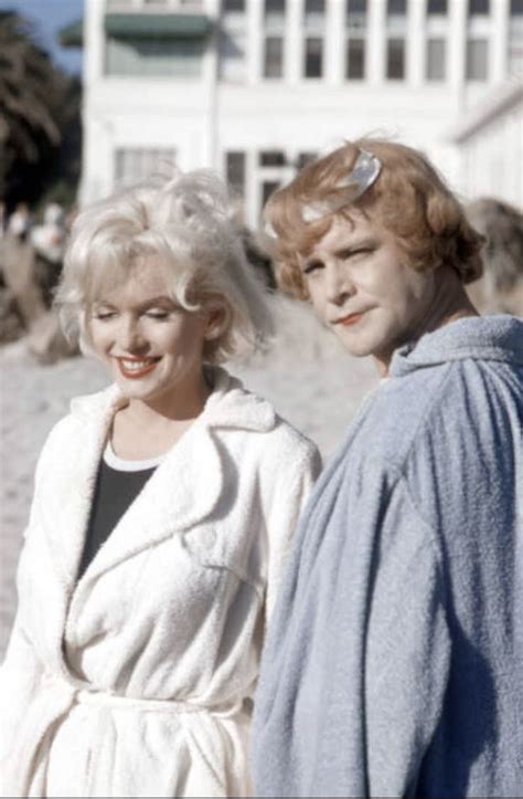 Marilyn And Jack Lemmon On Location Filming Some Like It Hot Marilyn Marilyn Monroe