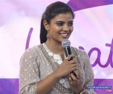 Aishwarya Rajesh Hot Saree Stills