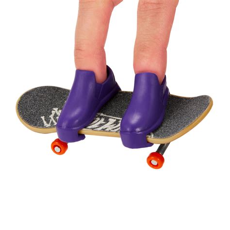 Hot Wheels Skate Fingerboard Singles Case Of 16