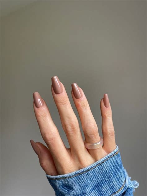 Pin By Carmeli Rasero Serafin On Hellbraune Haare Beige Nails