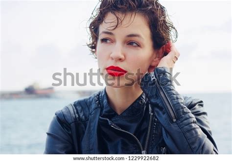 Sexy Curly Haired Brunette Red Lips 스톡 사진 1229922682 Shutterstock