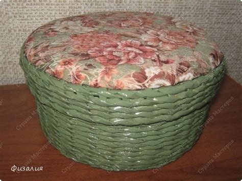 Из картона. Круглая коробочка для рукоделия