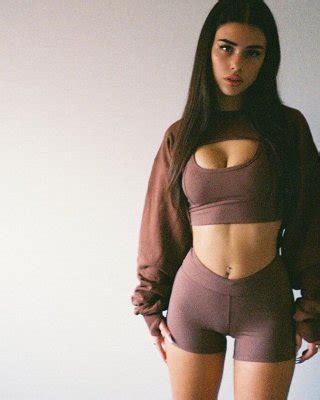 Leah Halton Nude Porn Pictures Xxx Photos Sex Images Pictoa