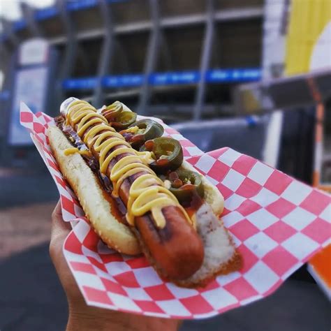 Hot dogs de hasta centímetros que te retarán a comer de más estos son Los Perrines Infobae