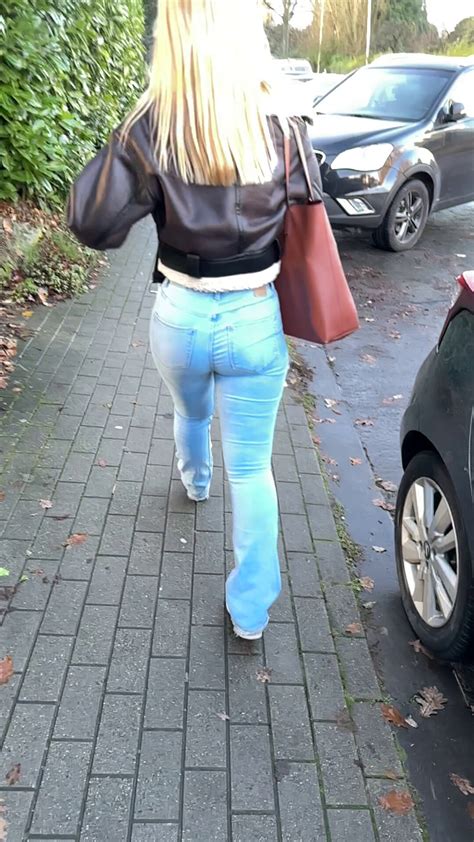 Sexy Blonde In Very Tight Jeans Tight Jeans Forum