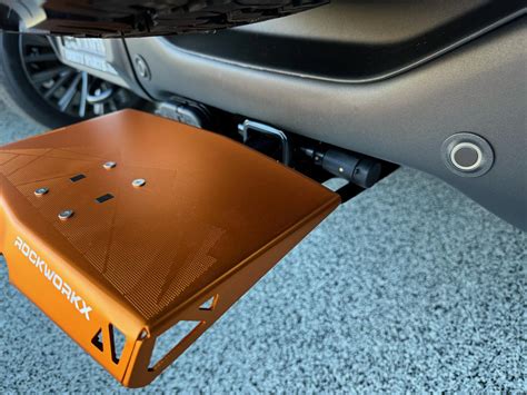 ⚒ Wicked pics of our tow hitch multi tool on a Bronco | Bronco6G - 2021