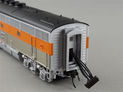 Ho Scale Precision Craft Models 311 Wp Emd F3 Ph2a Abb Set California
