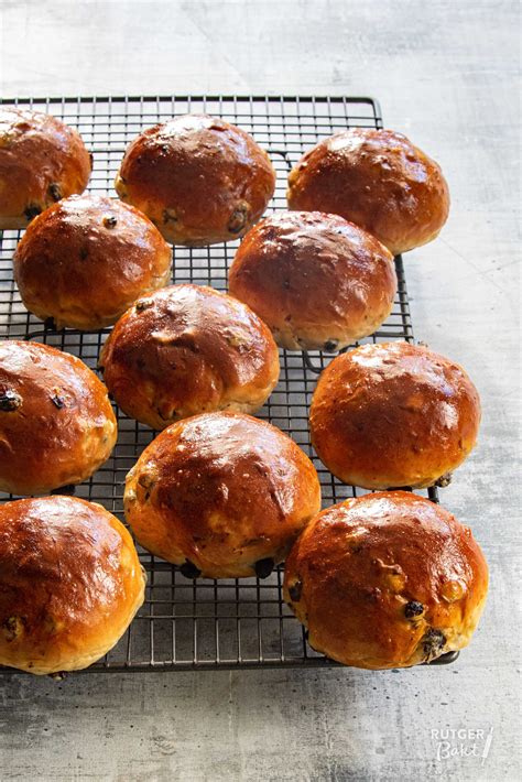 Krentenbollen Recept Rutger Bakt