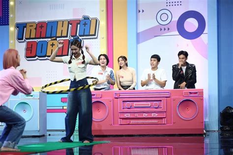 Dàn hot girl đổ bộ Tranh Tài Đoán Ý khiến người xem mê đắm Hậu trường Sao