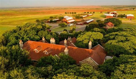 Who Owns 6666 Ranch? Four Sixes Ranch History, Size & Facilities