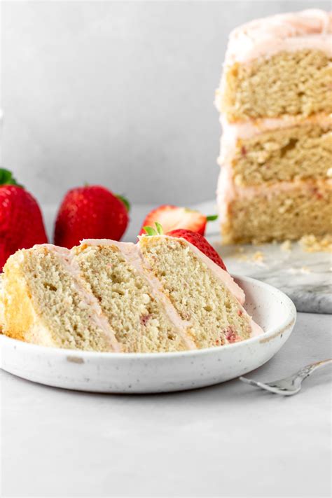 Strawberry Naked Cake Ginger Snaps Baking Affairs