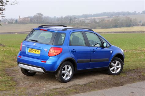 Suzuki SX4 Hatchback Review (2006 - 2014) | Parkers