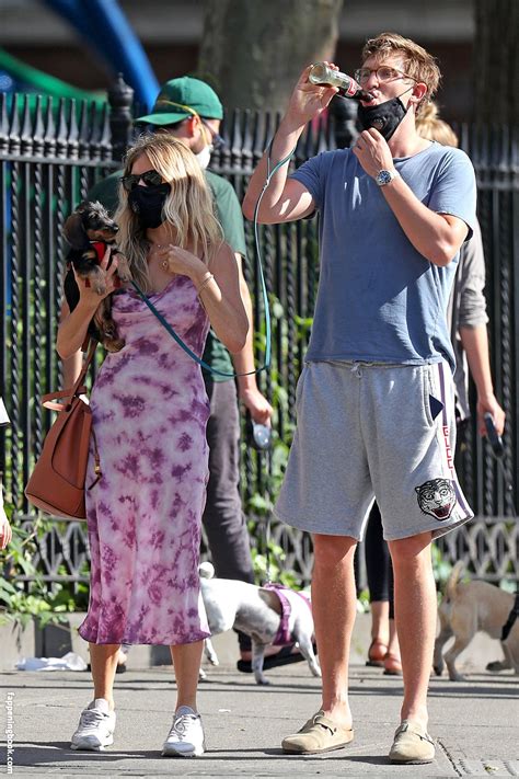 Sienna Miller Siennamillerfree Nude OnlyFans Leaks Fappening Page 13 FappeningBook