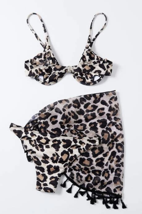 Bikini ANANÁ pareo de regalo Avril Tendencias