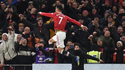 Cristiano Ronaldo Chega Ao Gol Na Carreira Em United X Arsenal