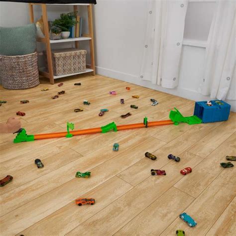 Hot Wheels Playset Trackbuilder Toxic Super Jump Thomas Online