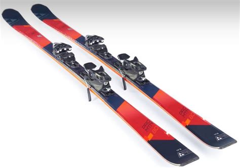 Виды современных лыж: горные, беговые, детские и подростковые.