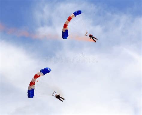 Fundo Militar Do Paraquedas Foto De Stock Imagem De Ex Rcito Pilha