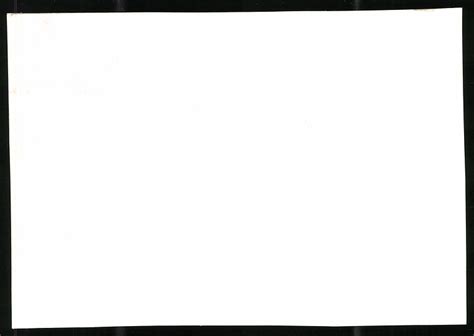 Fotografie nackter Frauenkörper mit Bikini Slip auf einer Decke 12753864 Fotografien