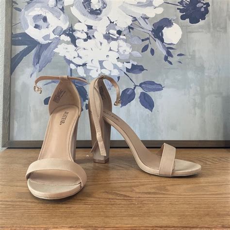 JustFab Shoes Justfab Nude Block Heels Poshmark