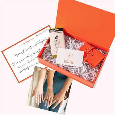 Best Anniversary Gifts for Her – Loveweld