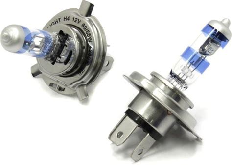 Рено сандеро степвей 2 замена лампы ближнего света своими руками