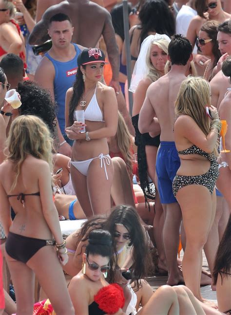 Tulisa Contostavlos Wearing White String Bikini At The Beach Party In Marbella Porn Pictures